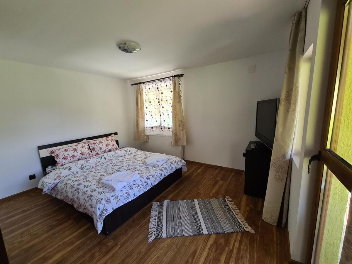 Maricom Home Zărneşti Exteriör bild